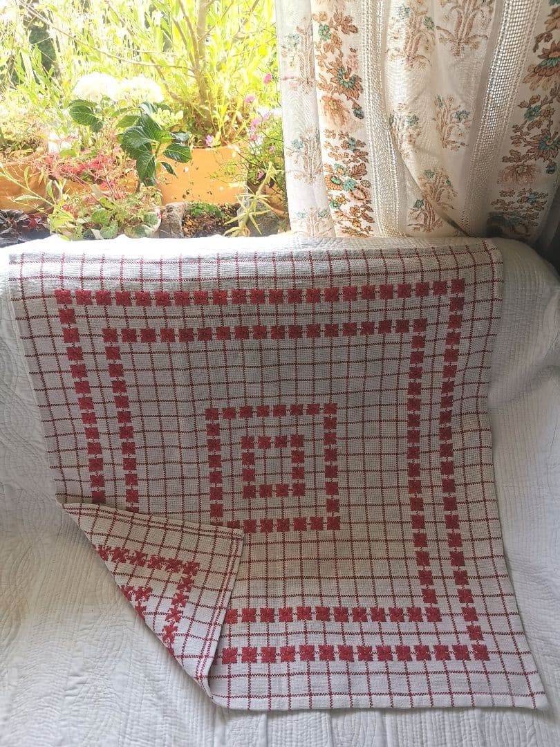 アンティーク フランス アルザス地方 赤糸花刺繍 チェック 大判リネンクロス