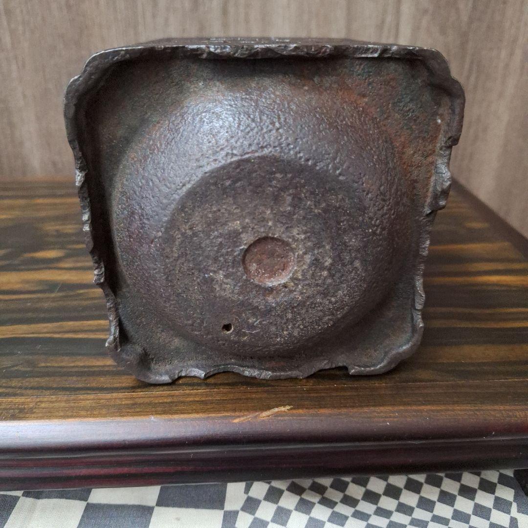 302 小泉仁左衛門 伝統的な黒色鉄製鉄瓶