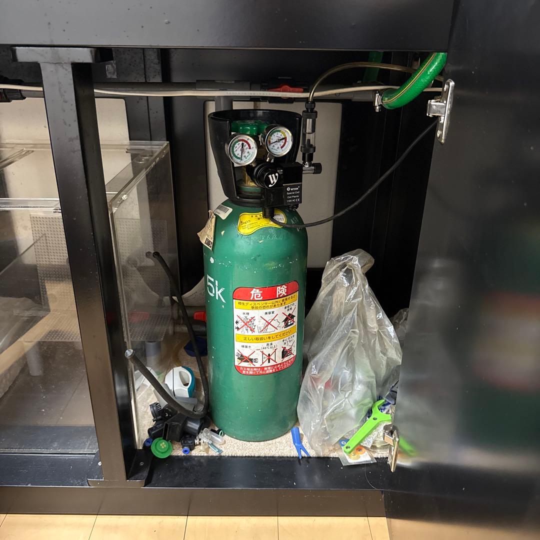 大きなガラス水槽 内蔵フィルター付き