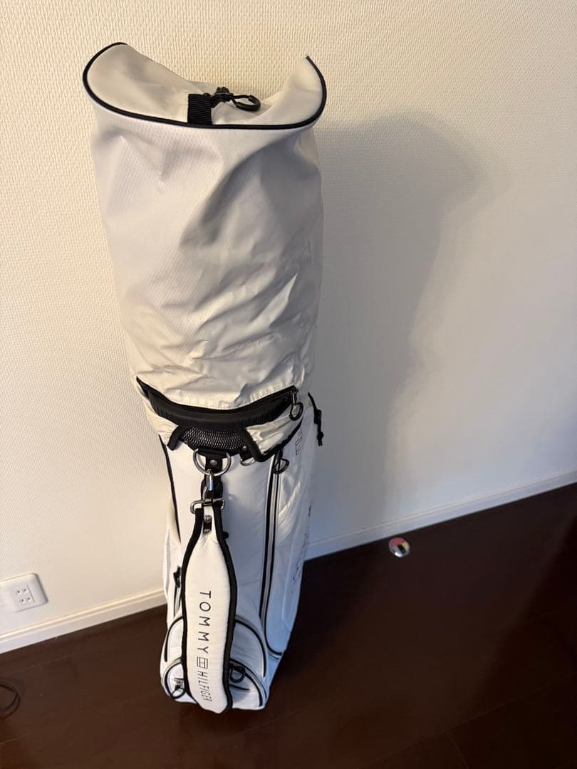   ホワイト キャディバッグ　スタンドタイプ　軽量