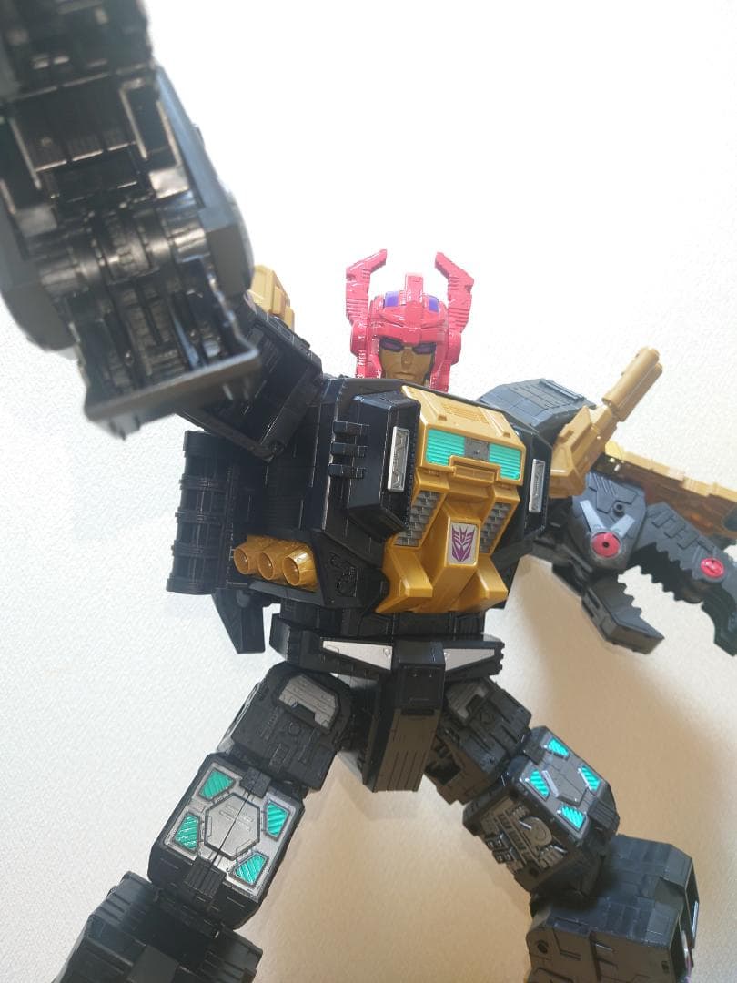 トランスフォーマー GENERATION SELECTS ブラックザラック