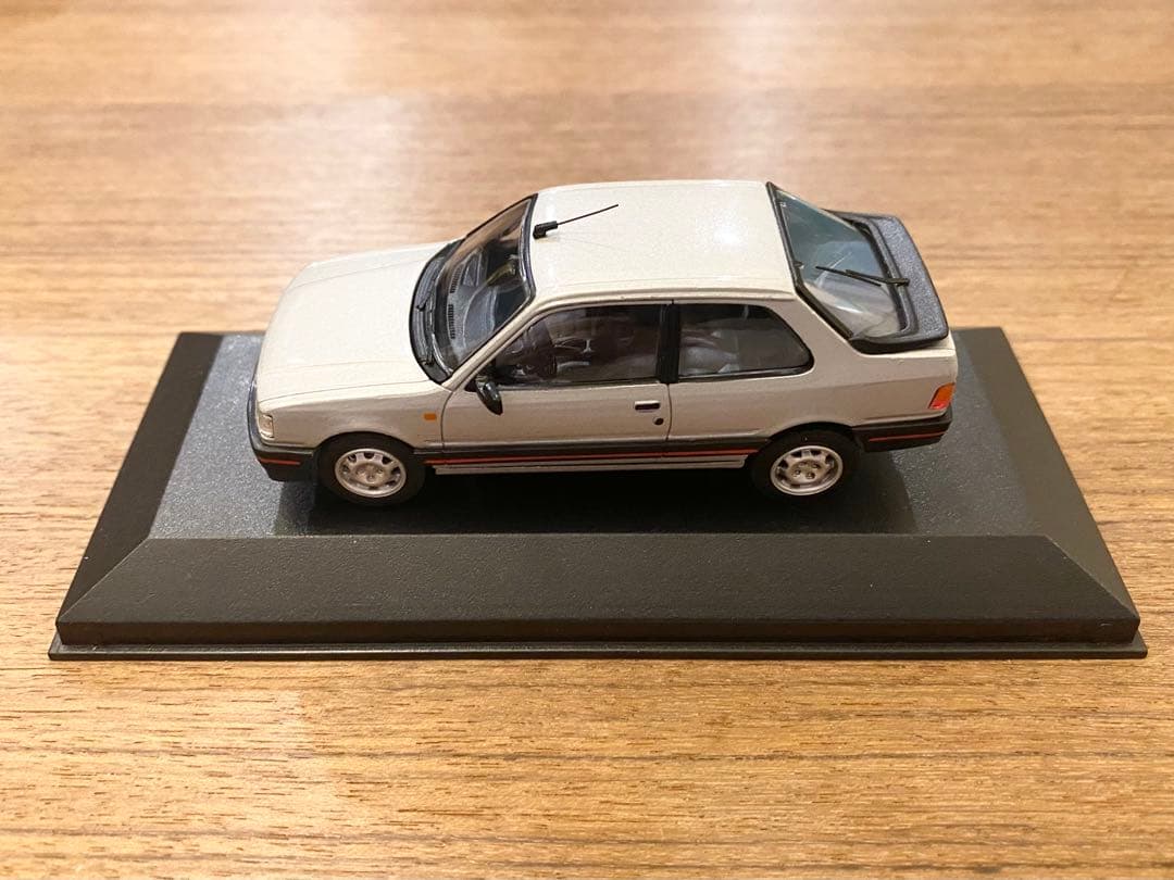 新品 希少！1/43 コーギー バンガーズ プジョー 309GTI シルバー
