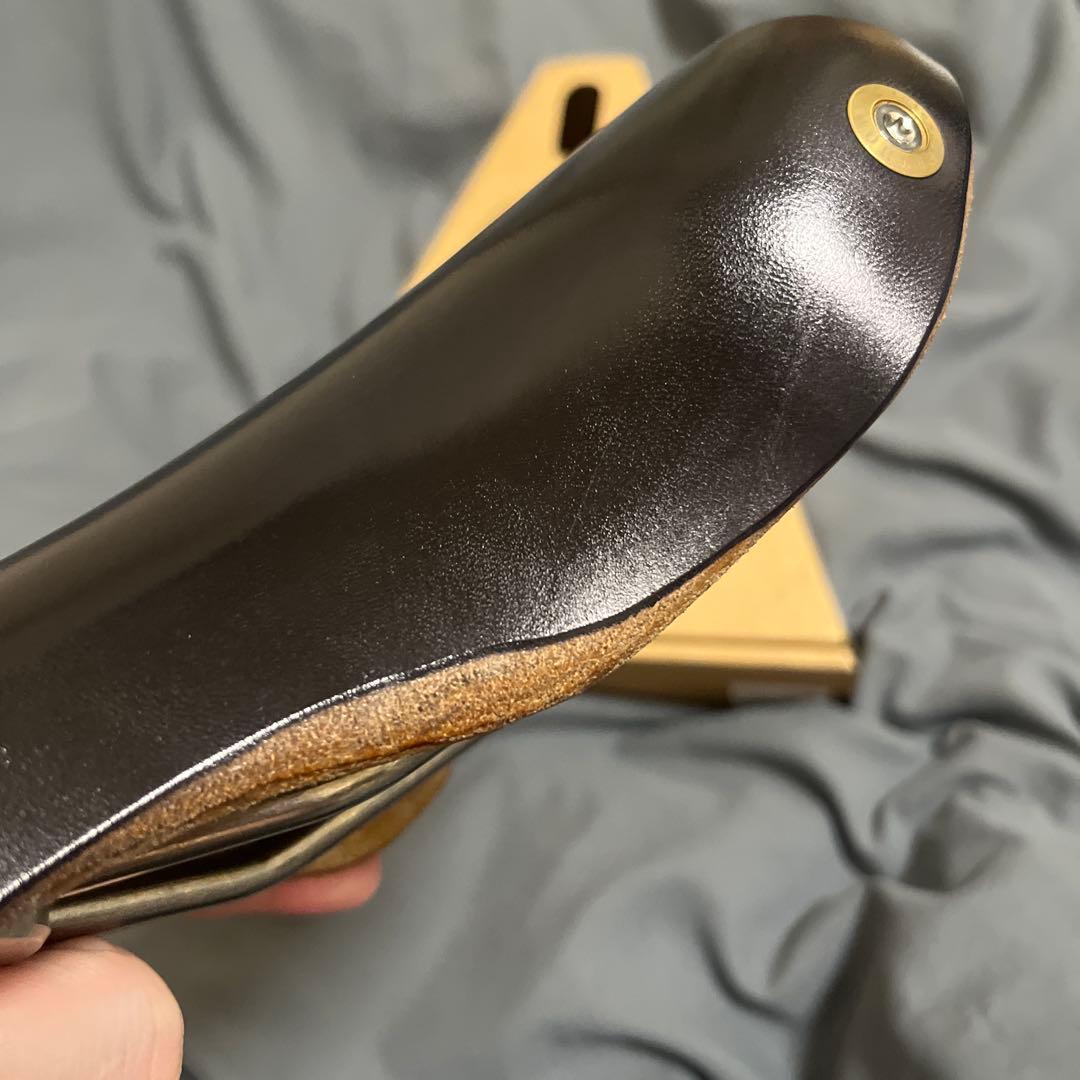 gilles berthoud aravis レザーサドル