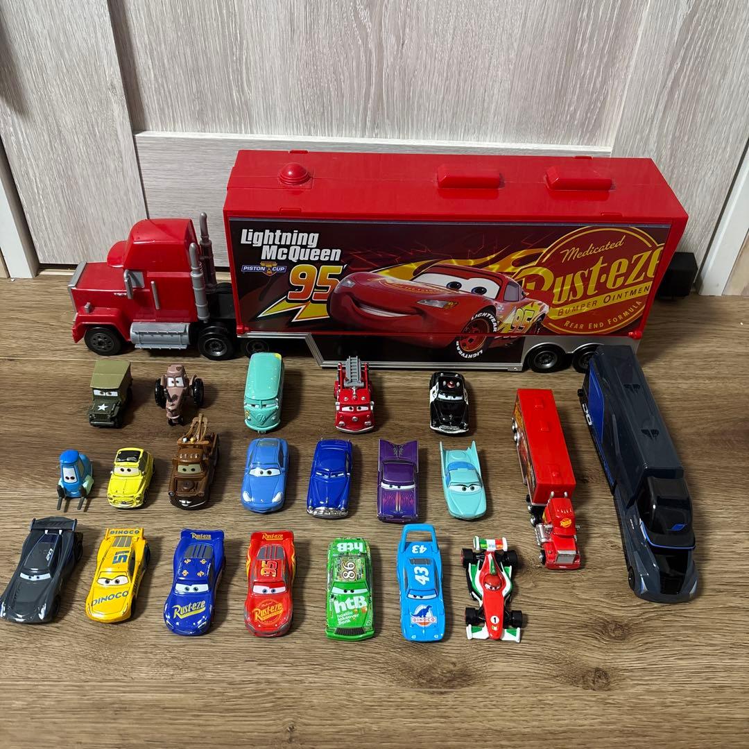 トミカ▪️カーズミニカー21台＋マックトレーラーセット▪️まとめ売り！