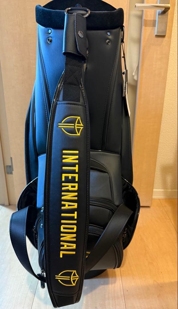 ベゼル2022 プレジデンツカップINTバック