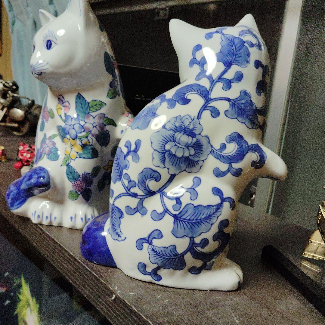 日本の磁器ナニキネコ花柄の陶器製猫の置物 Sanrio