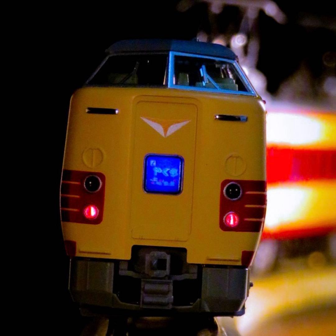 KATO 【特別企画品】 381系 ＜国鉄色リバイバルやくも＞【新品,未使用品】