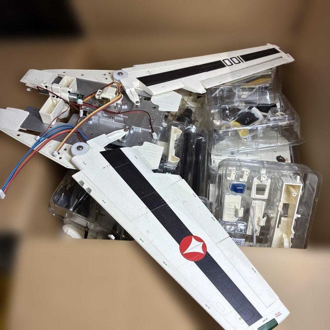 アシェット　マクロス　VF-1 バルキリー　1〜150号　ディスプレイケース付き