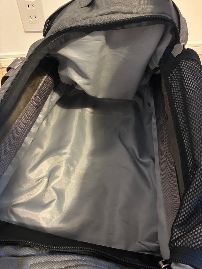 パタゴニア キャリーバッグ トラベルバッグ フリーウィーラー 廃盤　66L