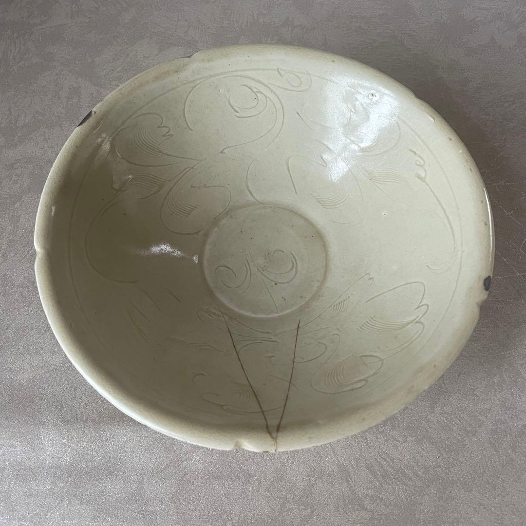 龍泉窯青磁 宋 南宋 元 青磁碗 陰刻 中国美術 中国古玩 骨董 古美術 茶道具