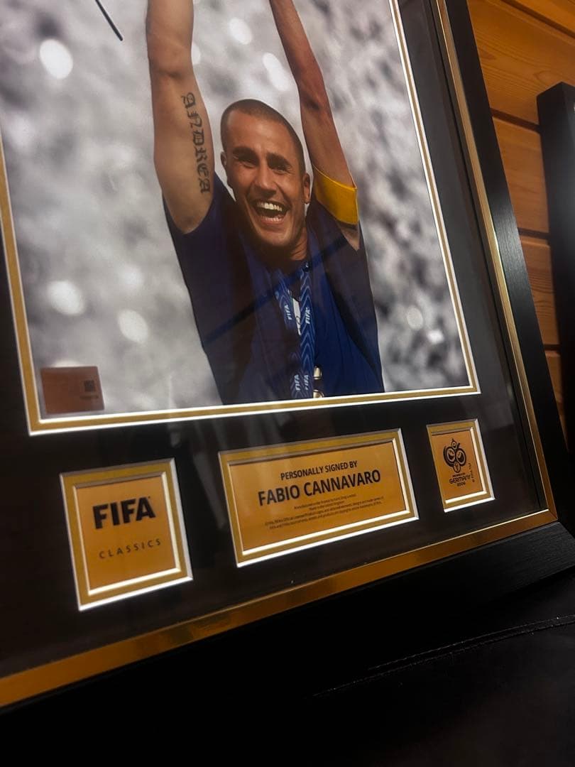 価格相談可 Fabio Cannavaro 直筆サイン 額装 鑑定書付 オート