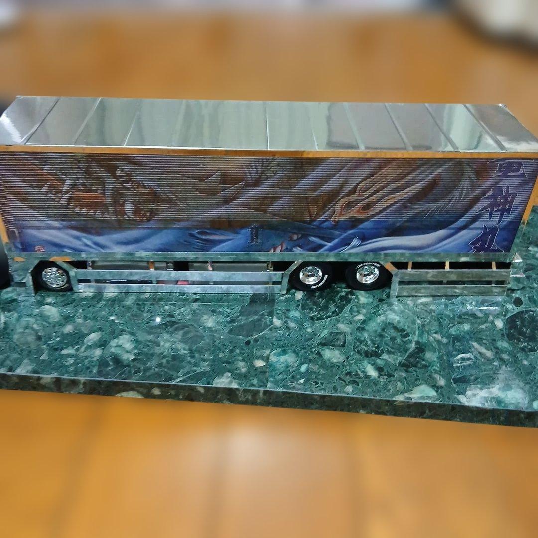 トラック野郎 デコトラ プラモデル完成品(ジャンク品)(ケース付き)全長50cm