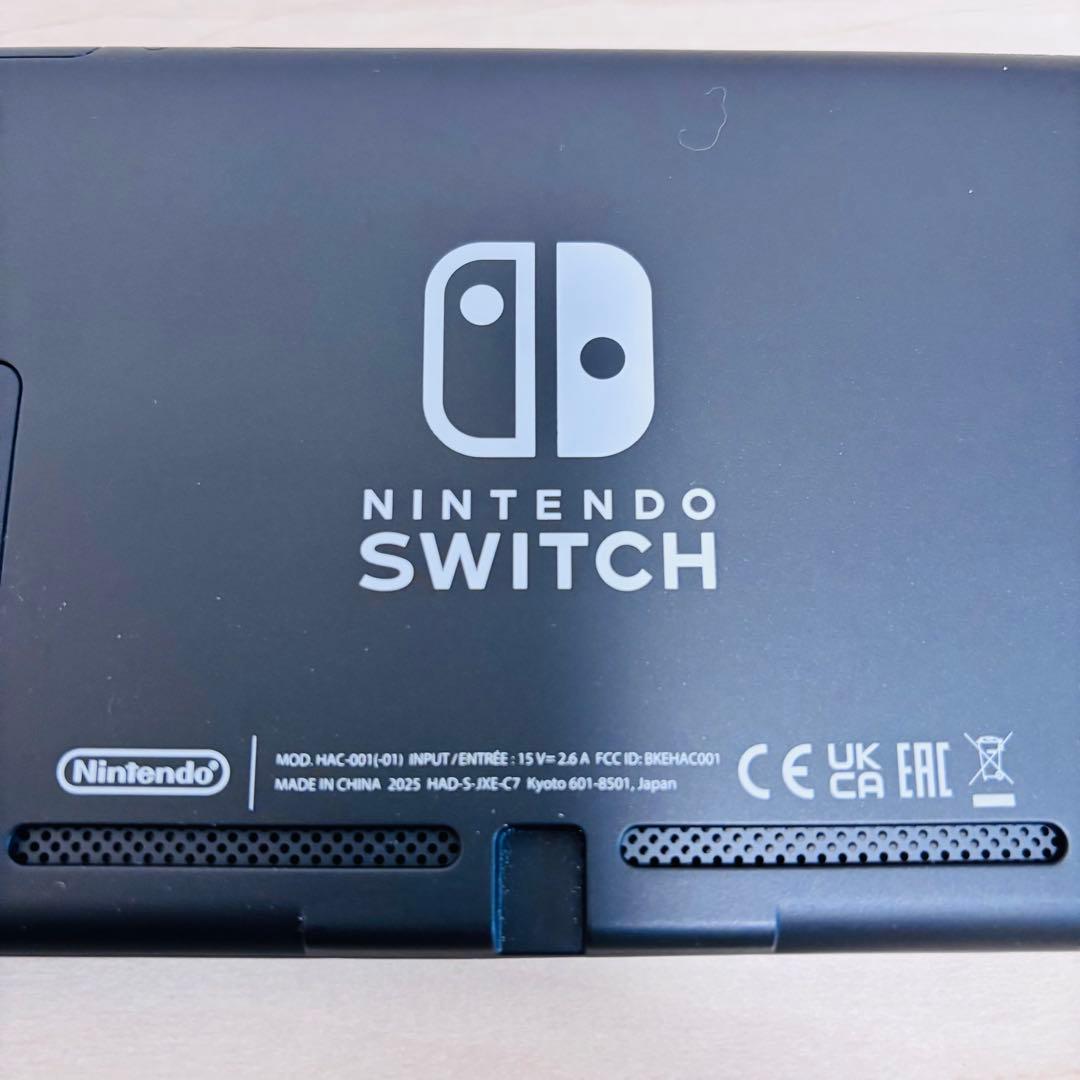 【未使用に近い】2025年モデル　Nintendo Switch スイッチ　本体