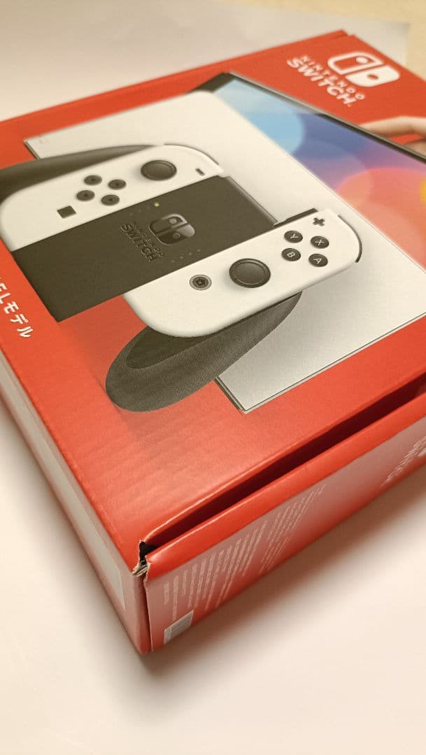 Nintendo Switch 有機EL ホワイト【特典：充電スタンドなど】
