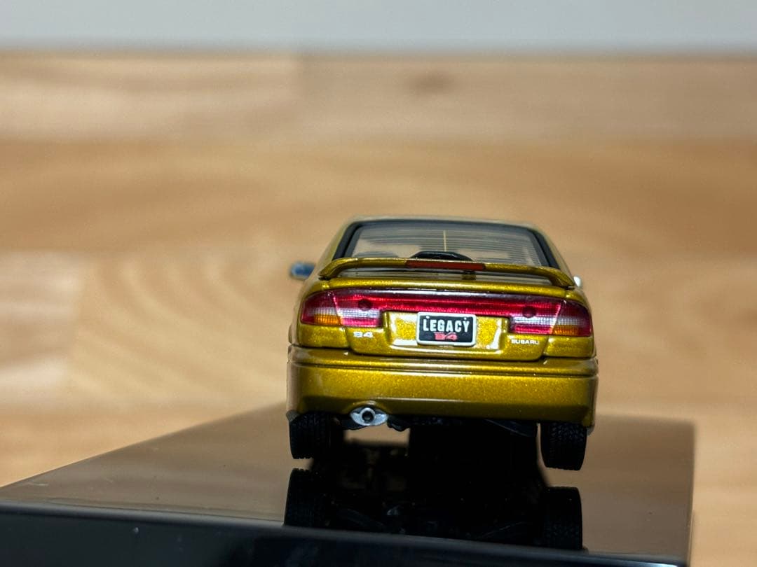 オートアート 1/43 レガシィB4 '99 ゴールド ダイキャスト製 完成品