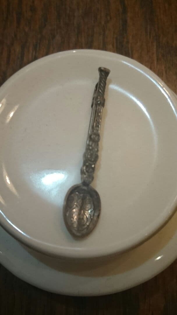 最終価格、箱付き、ベビースプーンのブローチ、誕生祝い