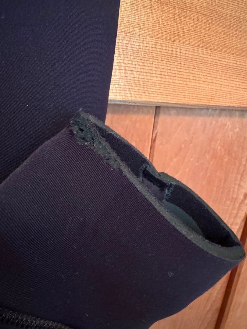 新品 Fourthelement フォースエレメント 7mmウェットスーツ