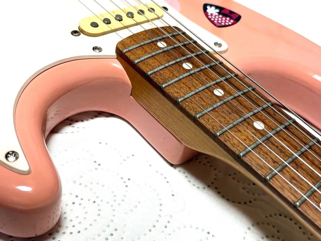 Squier by Fender スクワイヤー ストラトキャスター ピンク
