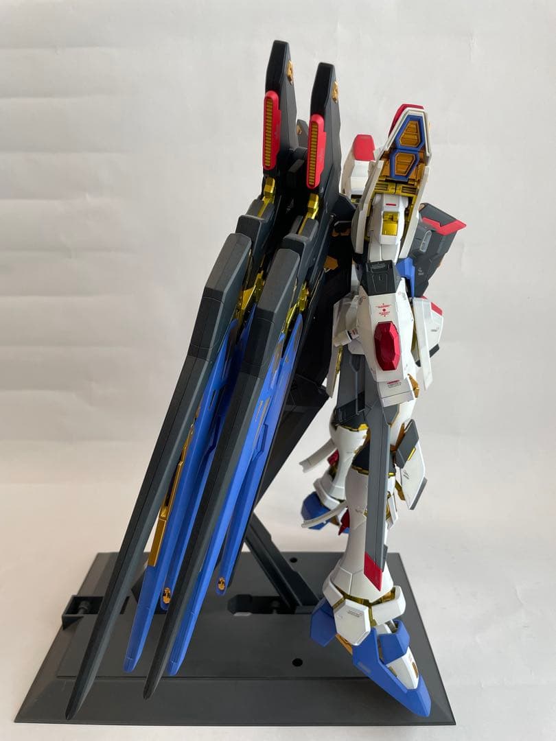 PG ストライクフリーダム ガンダム 塗装済完成品 1/60