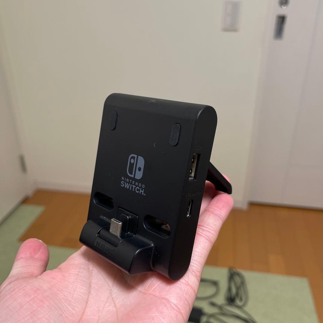 Switch本体　周辺機器　オマケ(純正ケース&縦型充電スタンド)