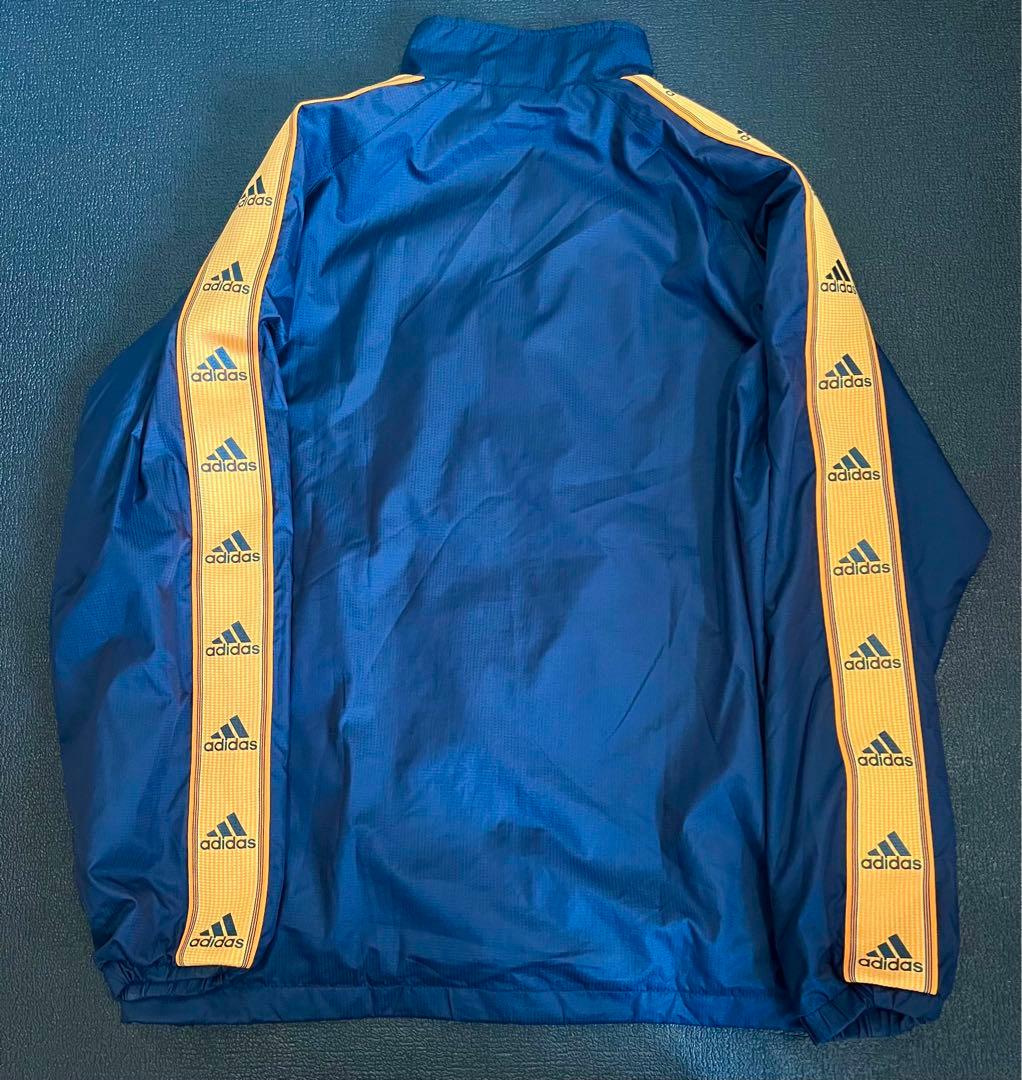 adidas 万国旗タグ　 パフォーマンスロゴライン ナイロンセットアップ