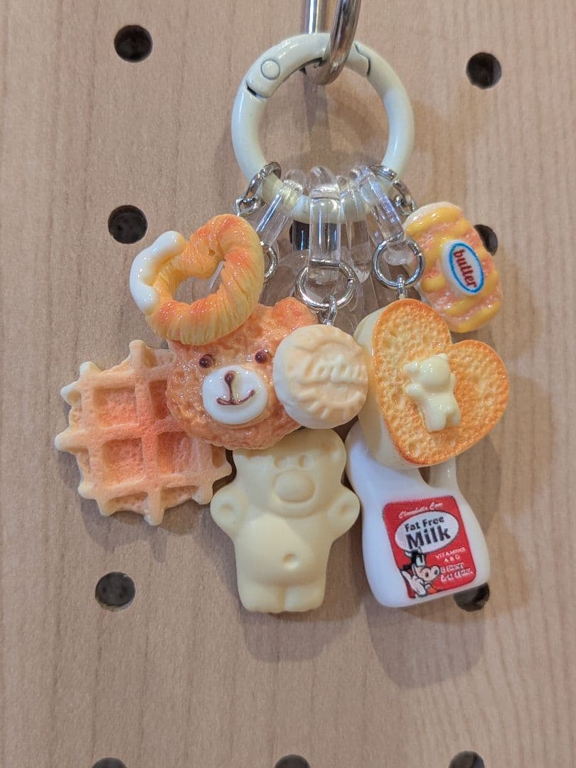 じゃらじゃらキーホルダーmini（A106）ホワイト　ベージュ