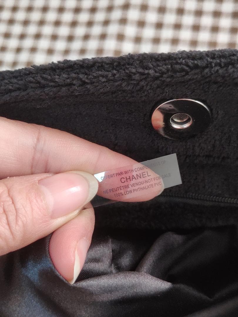 ショルダーバッグ　パイル生地　 黒×白