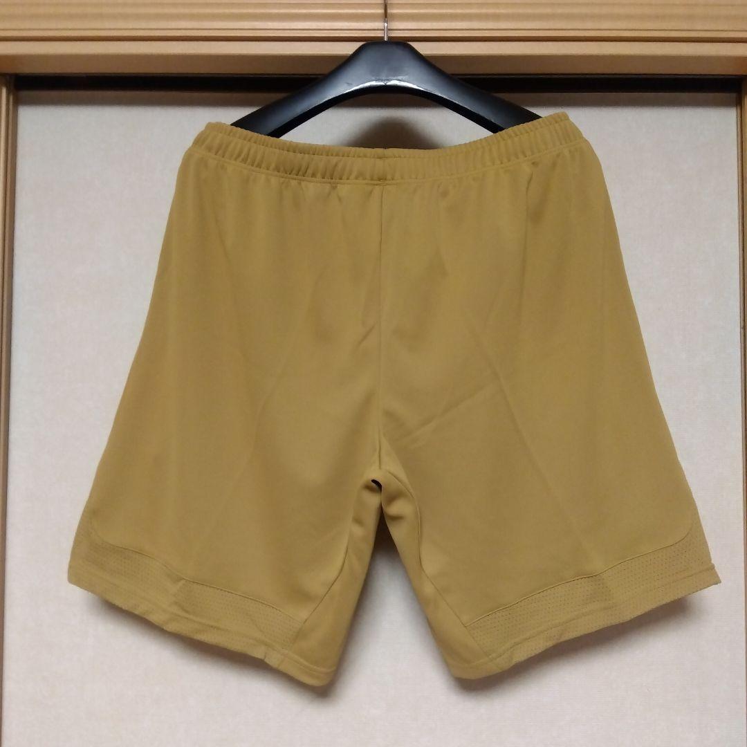 新品✨ ⑧ YONEX ハーフパンツ／ ユニ XО／ゴールド／日本代表モデル