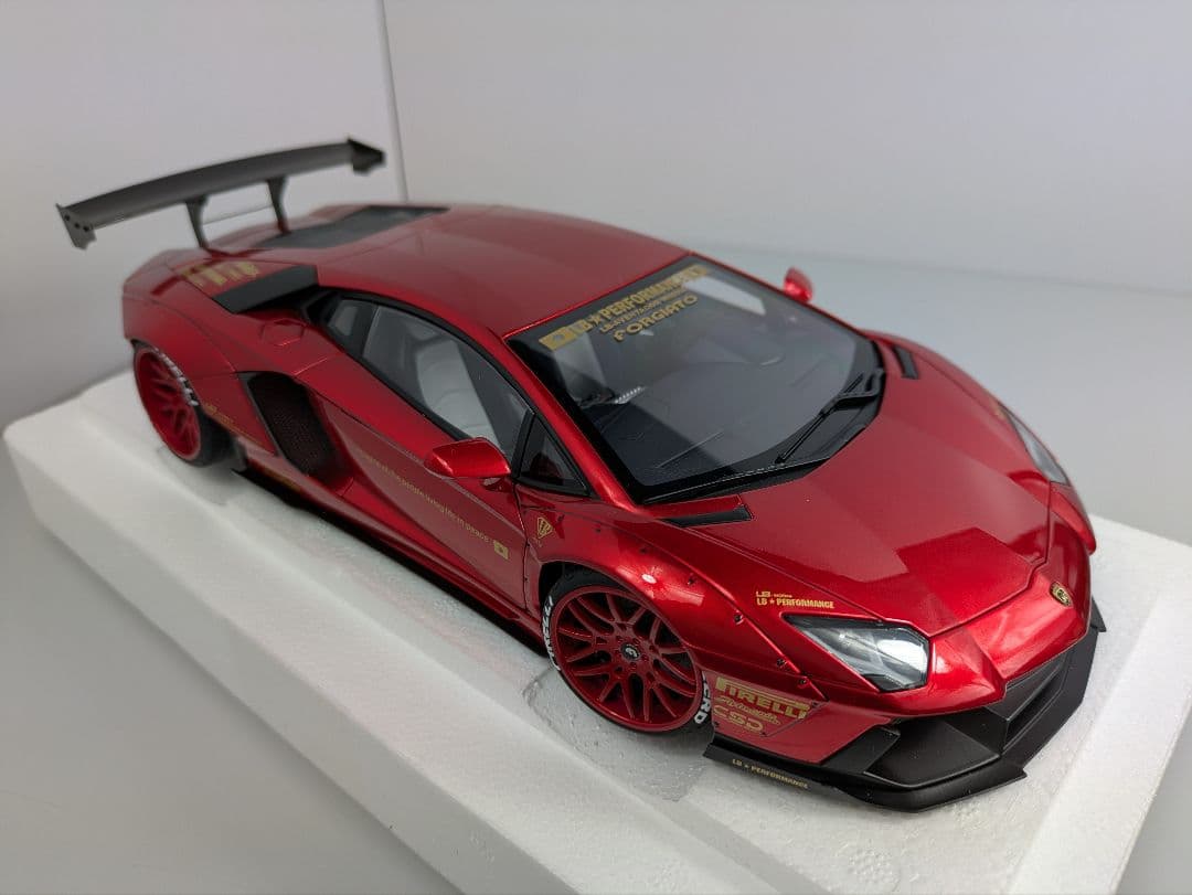 1/18 ミニカー オートアート ランボルギーニ アヴェンタドール LB-WA
