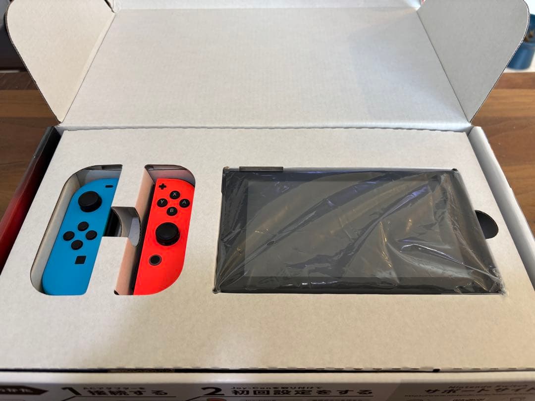 Nintendo Switch 本体　ソフト5本　セット　ケース付