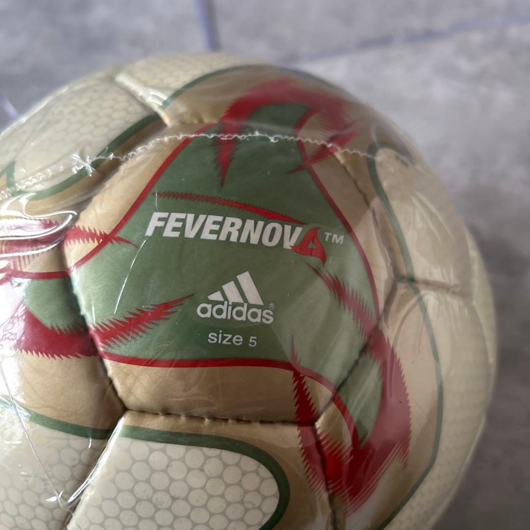 2002 FIFAワールドカップ公式試合球 FEVERNOVA アクリルケース付