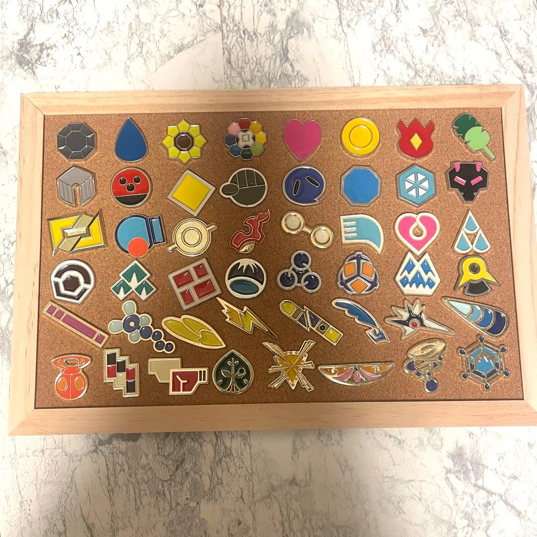 ポケモン　ジムバッジ　全地方・全種類　コンプリートセット　48個