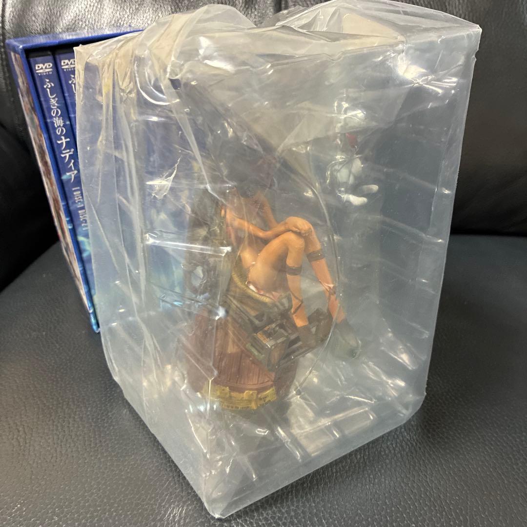 ふしぎの海のナディア DVD-BOX10枚組＋ボーナスディスク＋フィギュア付き