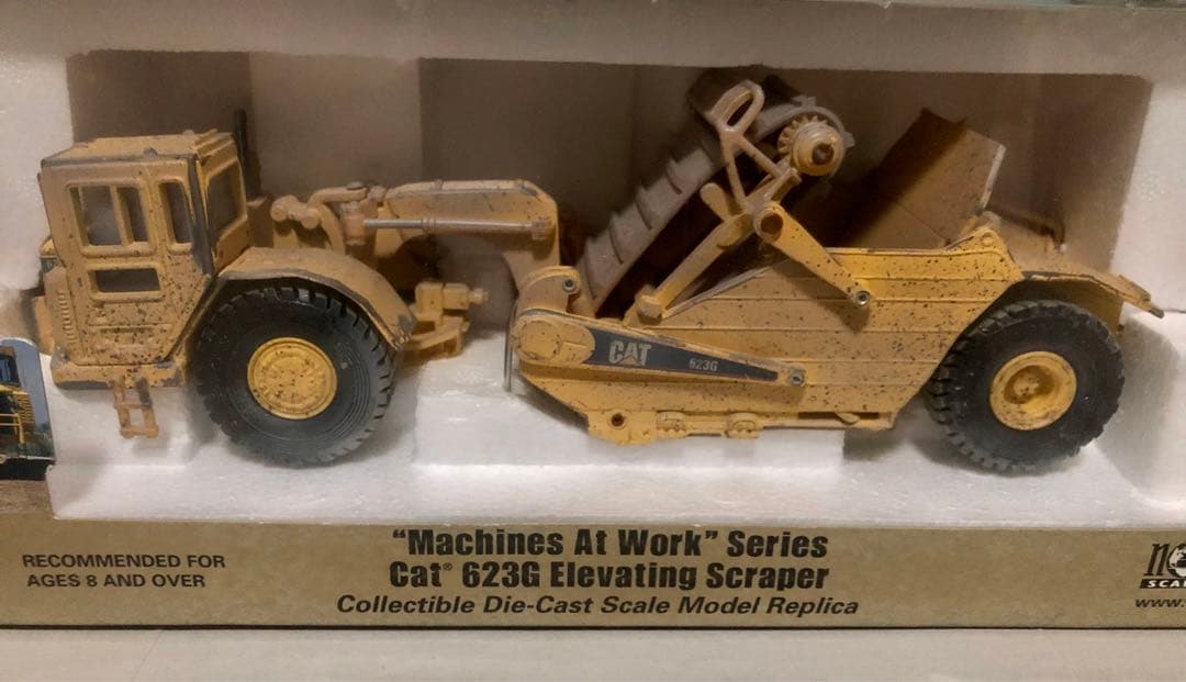 キャタピラーCAT 623G エレベーティングスクレーパーウェザリング塗装ver