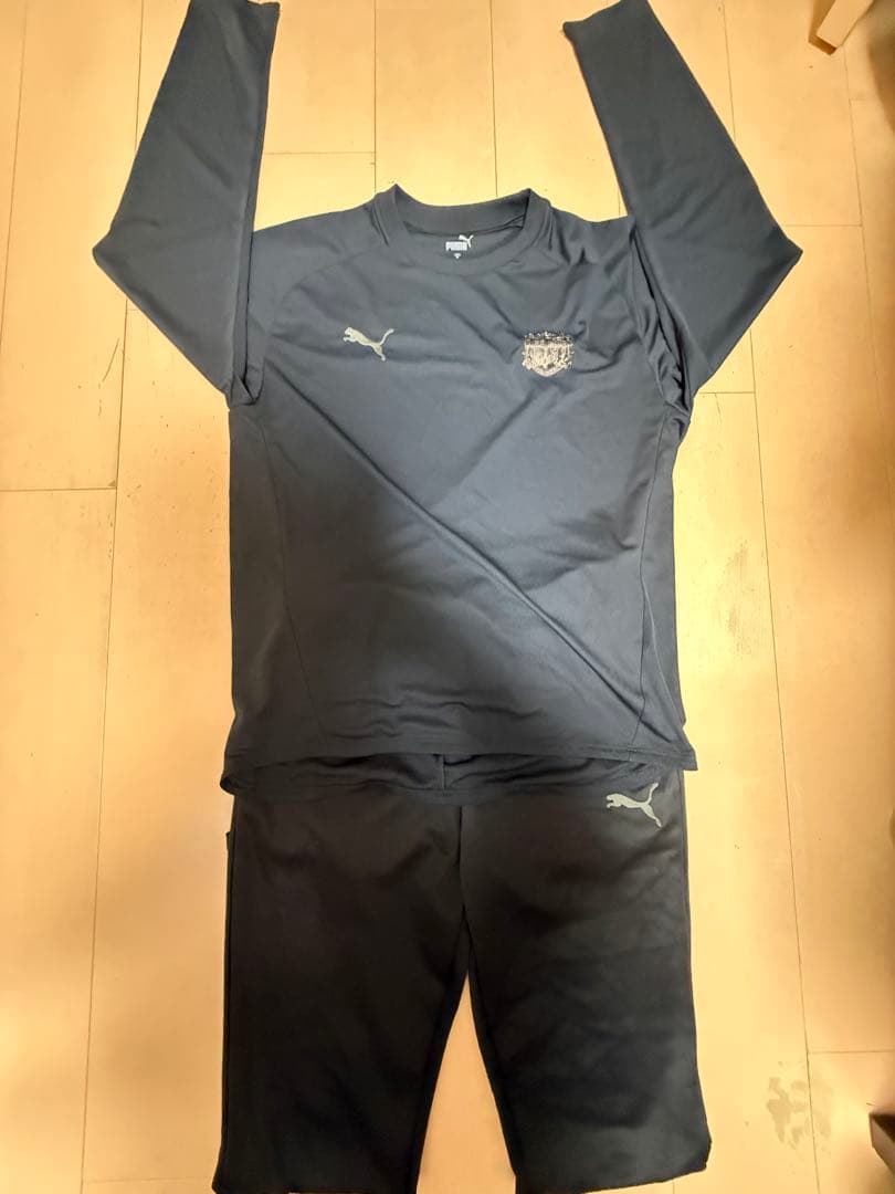 セレッソ大阪Puma ダークブルー 長袖シャツと長ズボンセットアップ
