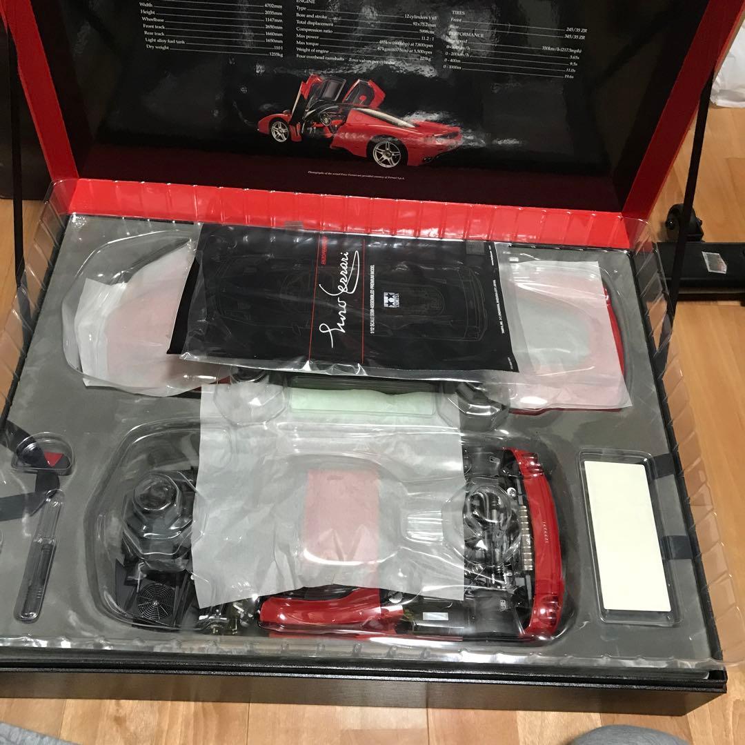 Enzo Ferrari 1/12スケールモデル