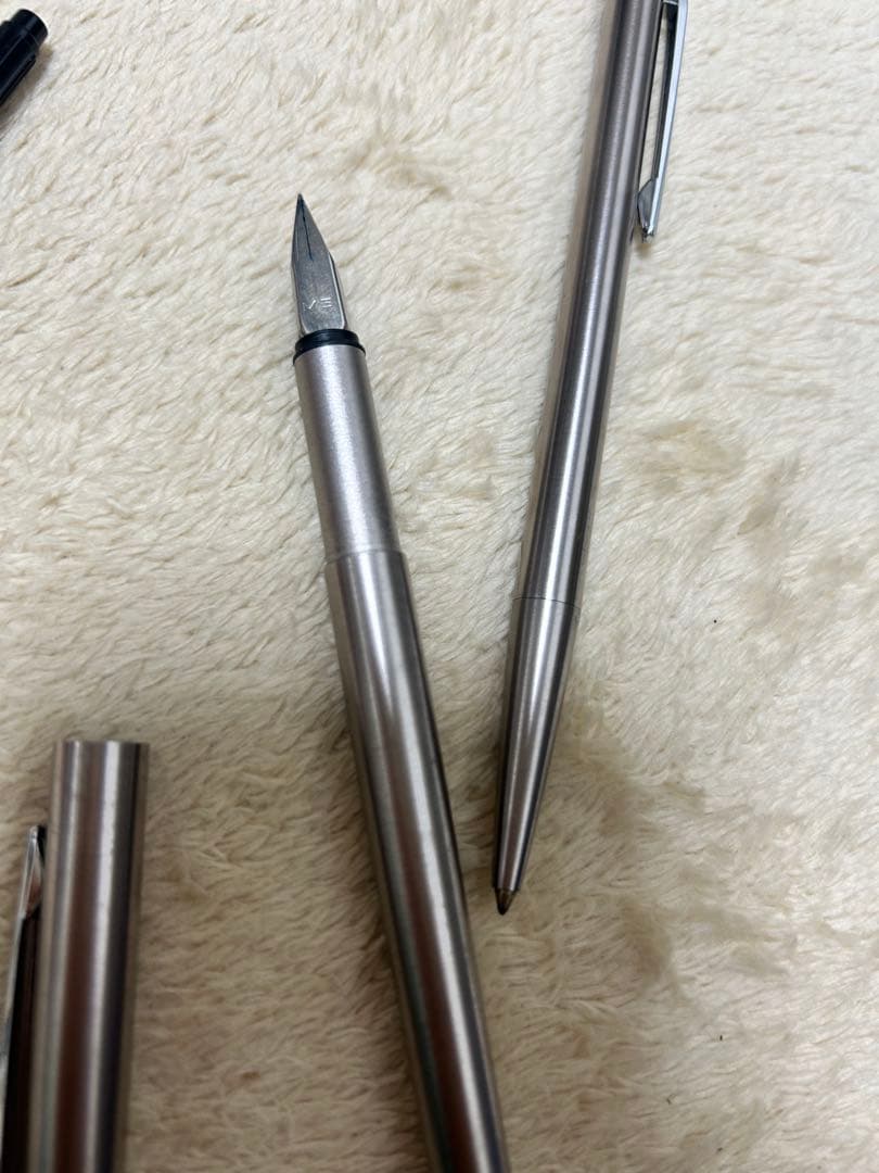 モンブラン　ボールペン　万年筆　名前刻印あり