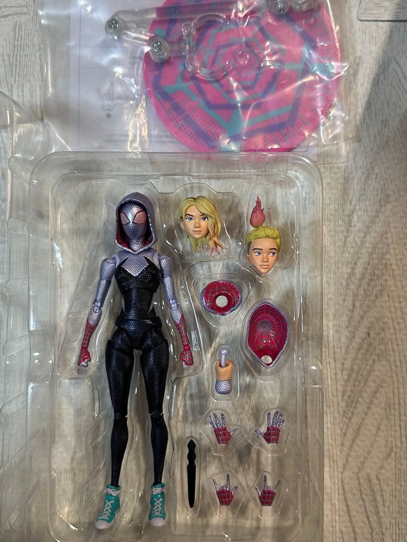 海洋堂&S.H.Figuarts スパイダーグウェン