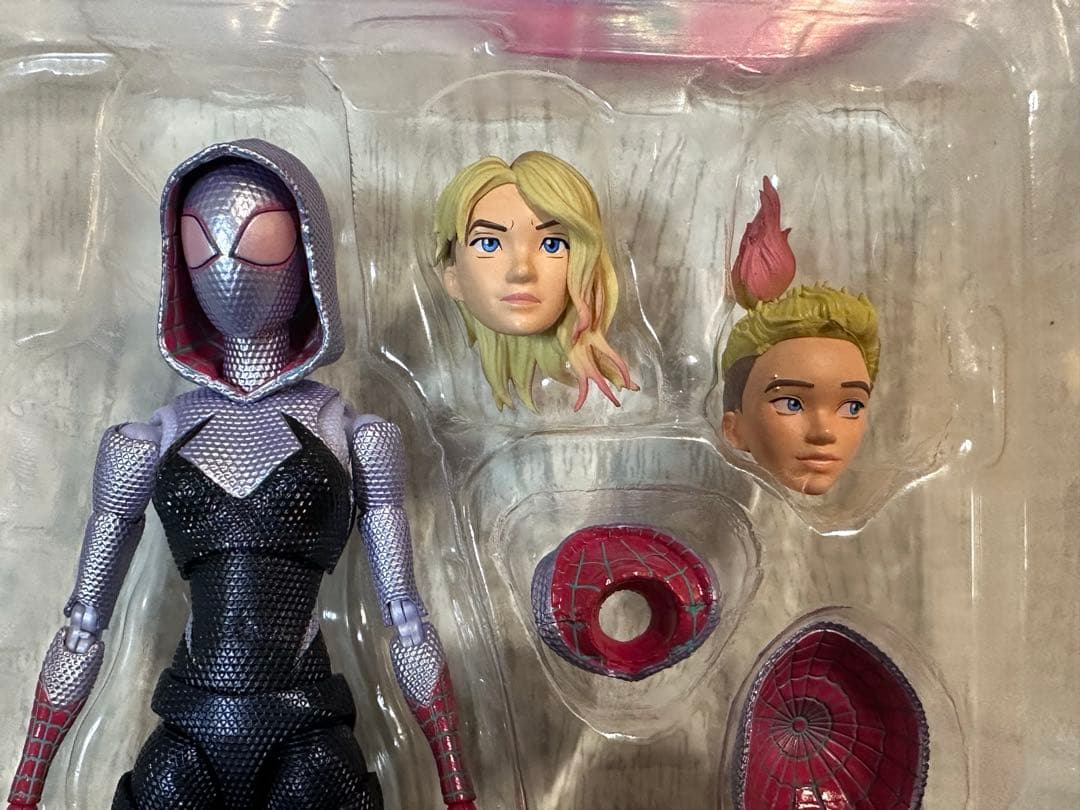 海洋堂&S.H.Figuarts スパイダーグウェン