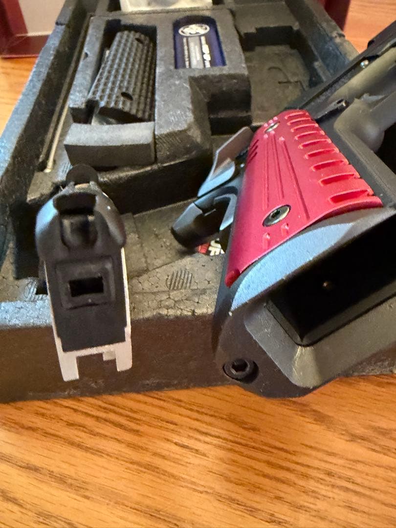 美品 東京マルイ STRIKE.45 ガスガン　カスタムパーツ付き