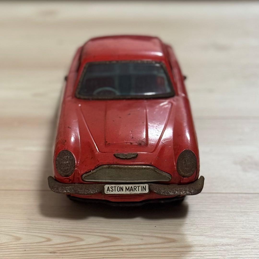 【古いブリキの自動車】ASTOM MARTIN DB6 アサヒ玩具 007