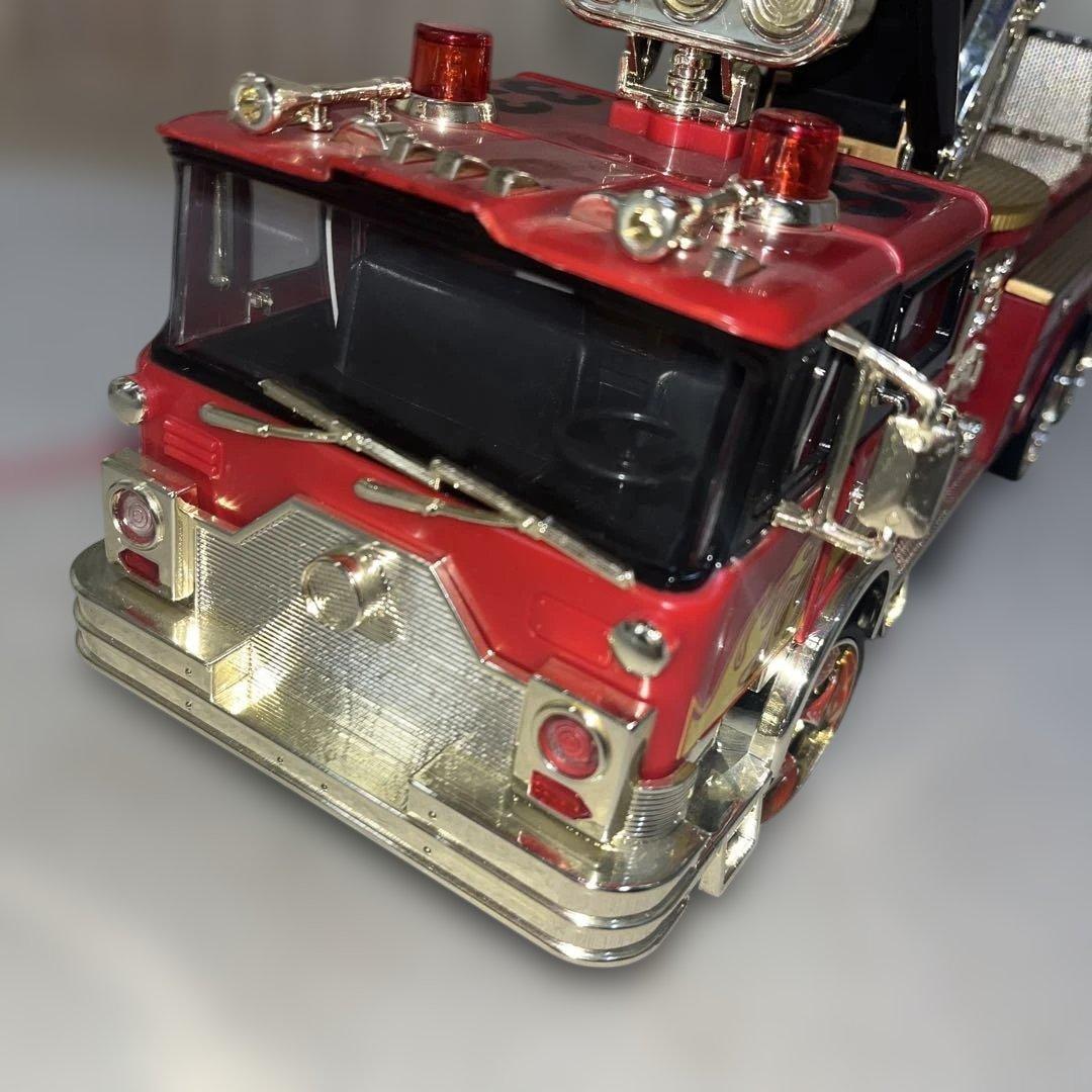 レトロ　ハシゴ車　ラジコン