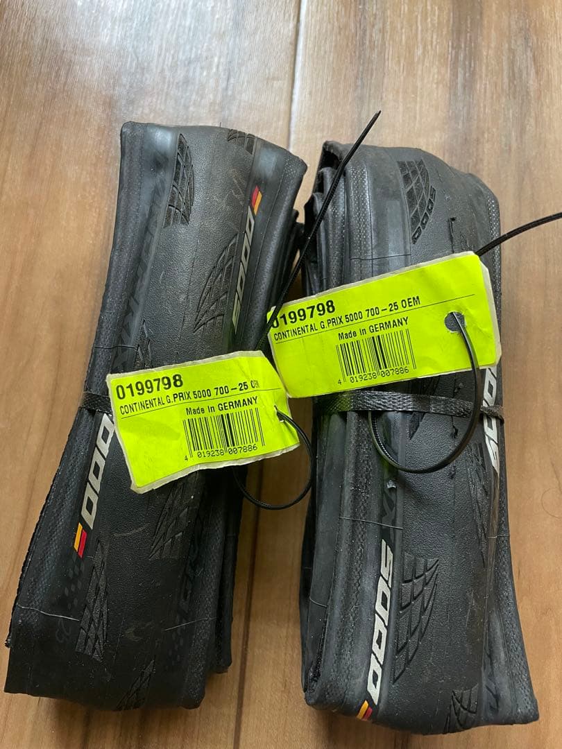 CONTINENTAL GP 5000 700x25C クリンチャータイヤ