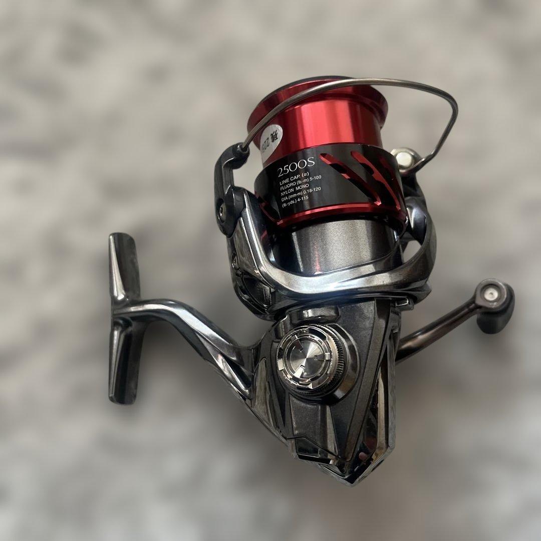 SHIMANO STRADIC C14+ 2500S-B スピニングリール値下げ