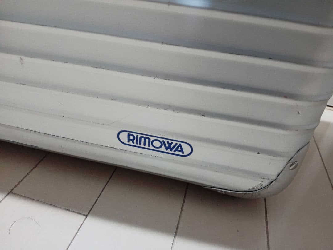 希少 廃盤品 RIMOWA silver Integral 2輪 青ロゴ