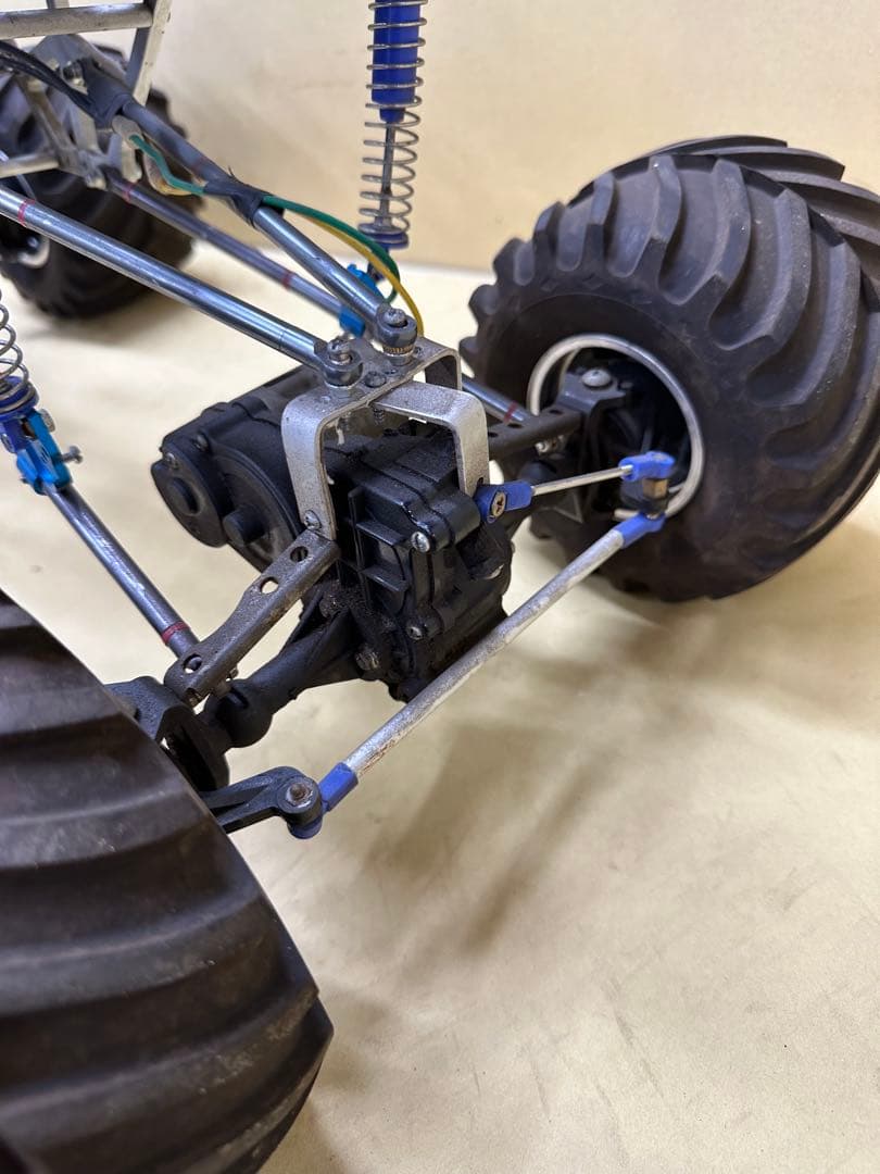 御*月様 クラッドバスターロングホイールベース仕様！TXT-1シャーシ