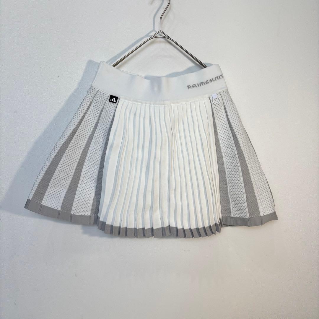 新品adidas ゴルフPRIMEKNITポロ襟シャツ　プリーツスカート