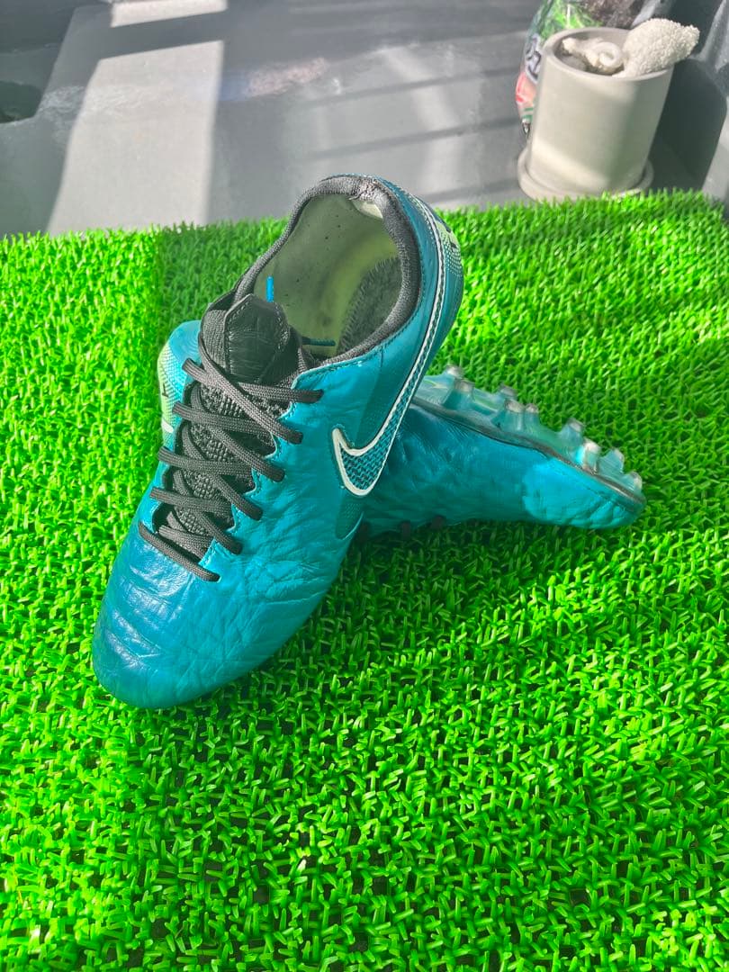 ナイキティエンポレジェンド8 FG 26cm