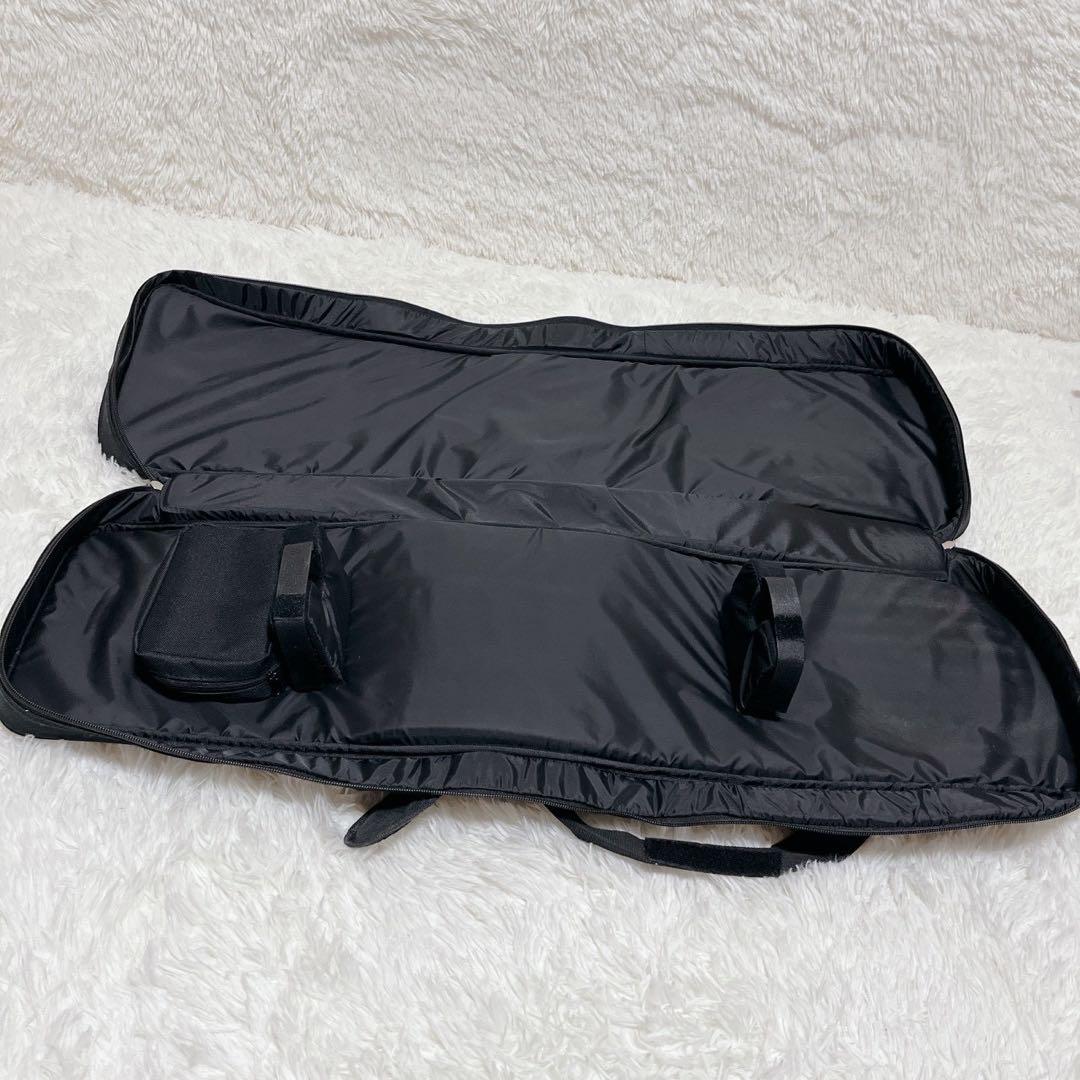 【美品】沖縄三線 本皮 強化張り 二重張り ソフトケース、弦セット、爪付き