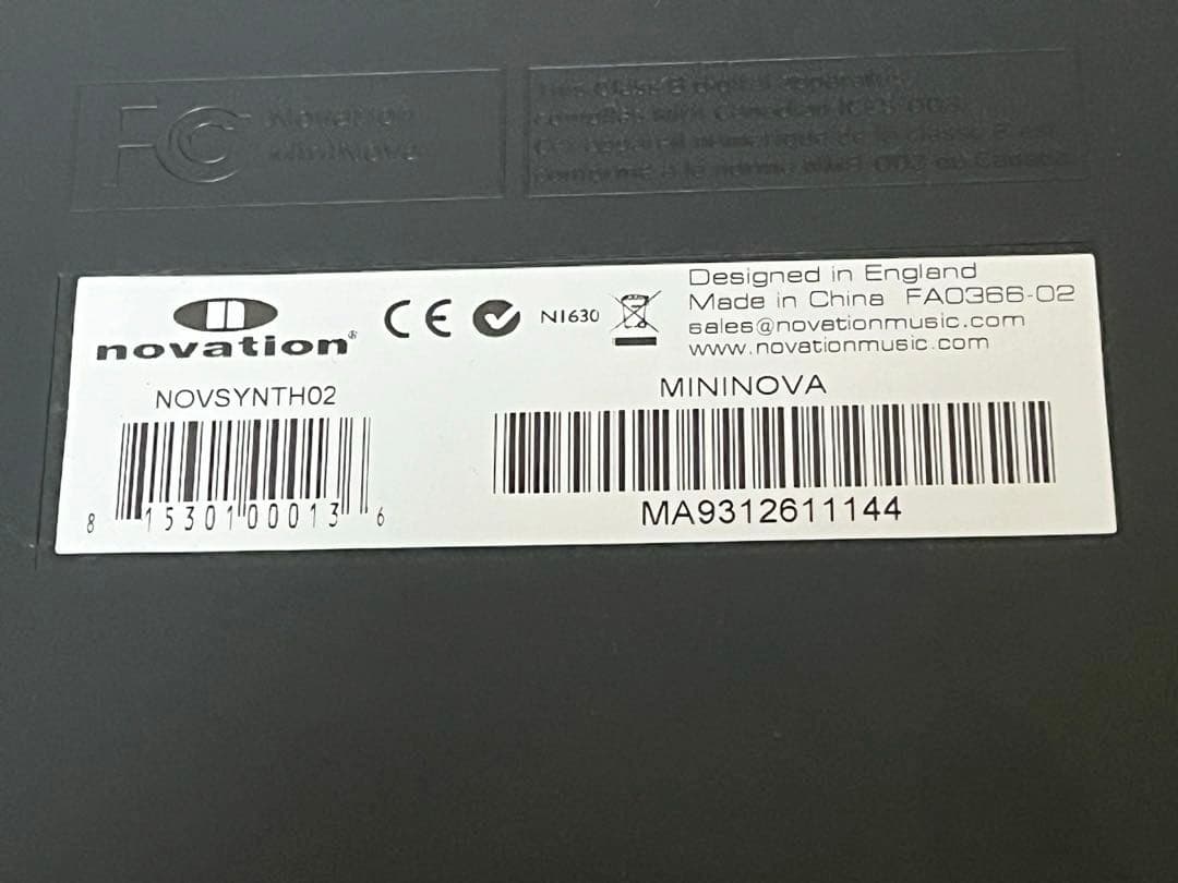 Novation MININOVA　シンセサイザー